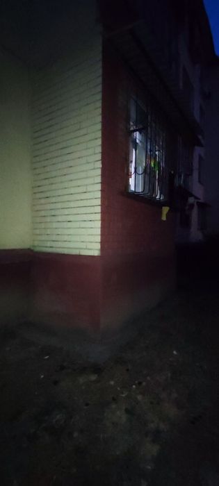 Чилонзор-12кв 1/1/4/Срочно Сотилади Ориентир Шох мет Сентир Йул йузида