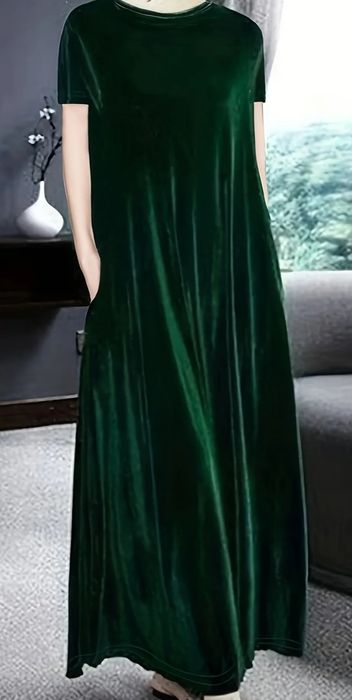 Продаю платье зеленого цвета.