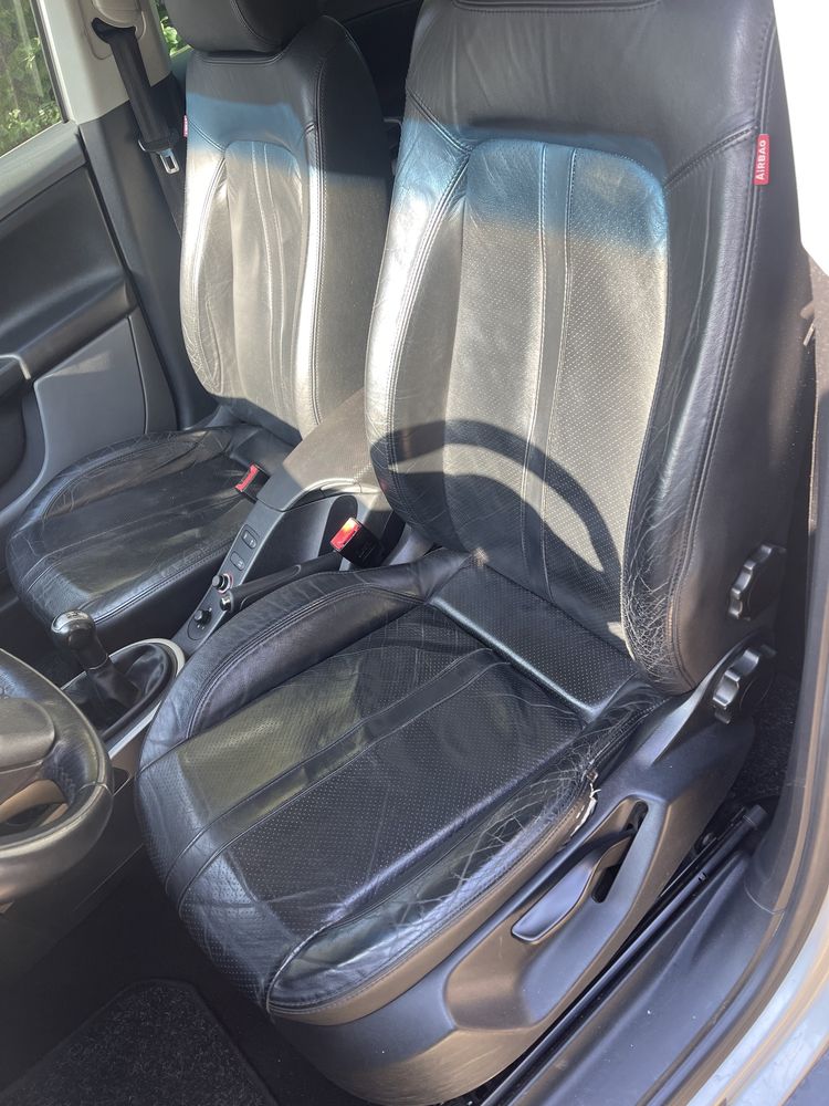 Dezmembrez Seat Altea 2005 2.0 tdi BKD 140 cp