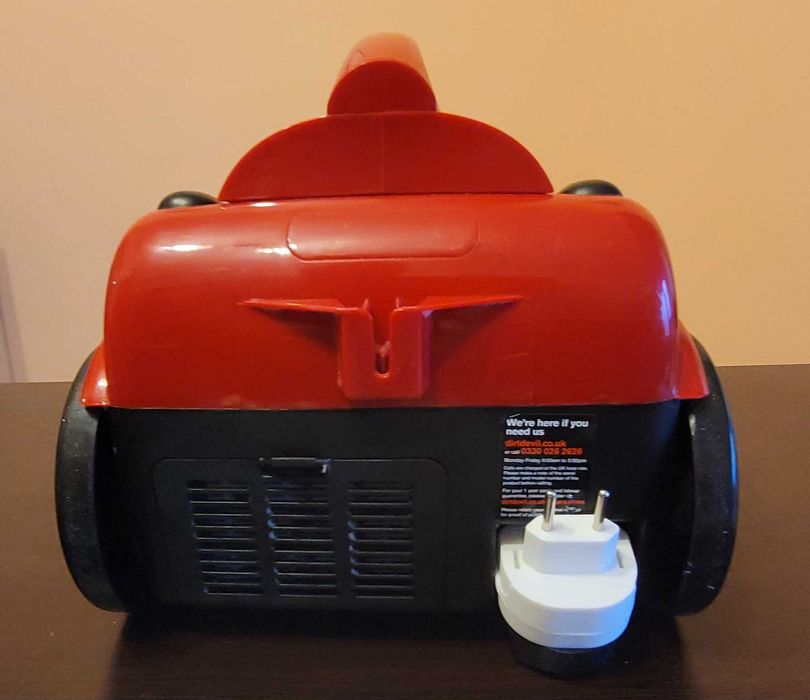 Прахосмукачка Dirt Devil