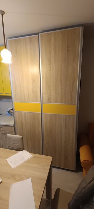 Гардероб висок много запазен