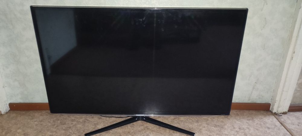 Телевизор Samsung 3D (117 см)