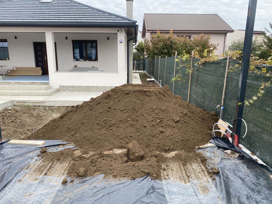 Transport basculabil nisip pietris pamant vegetal