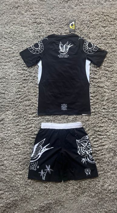 НАМАЛЕНИ! Екипи за тренировка. Бойни спортове и фитнес .