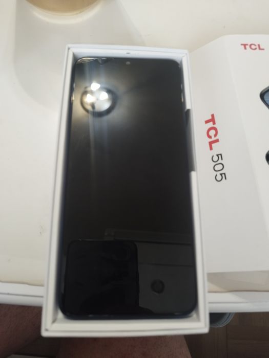 TCL 505 256gb 6+6 ran
