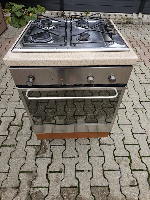 Plita si cuptor gaz Whirpool incorporabile