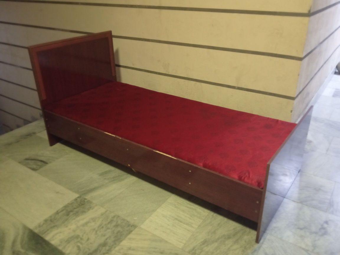 Arzon narxda qulay divan