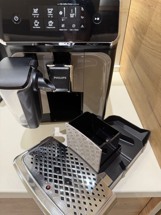 Кафеавтомат Philips LatteGo EP2235