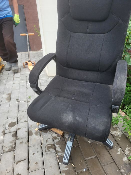 Срочно продам недорого кресло
