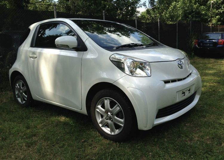 Тойота IQ/Toyota iQ 1.0vvti 2010г НА ЧАСТИ