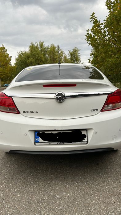 Vand opel insignia sau schimb