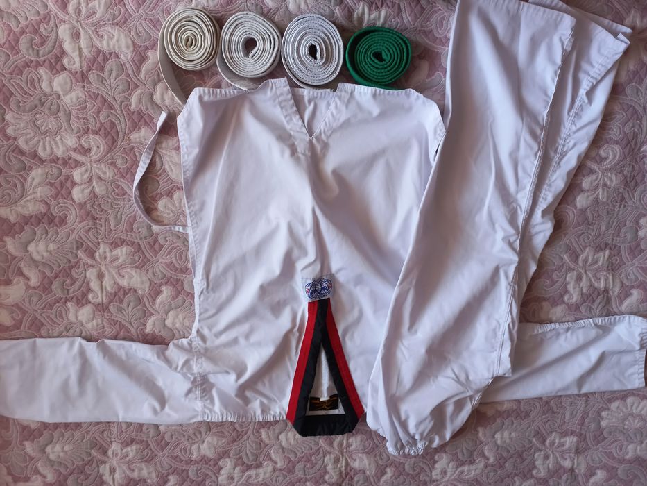 продам форму тэквандо