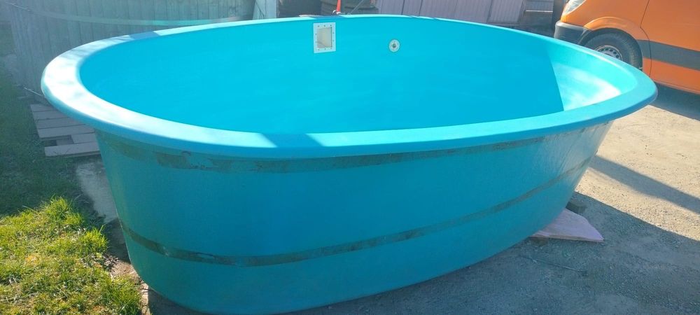 Piscină și ciubăr