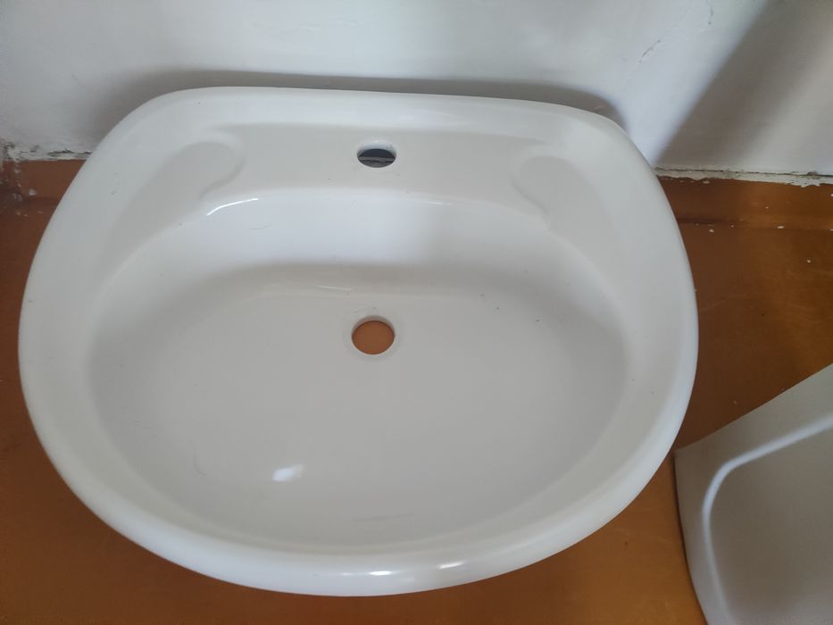 Раковина с педисталом
