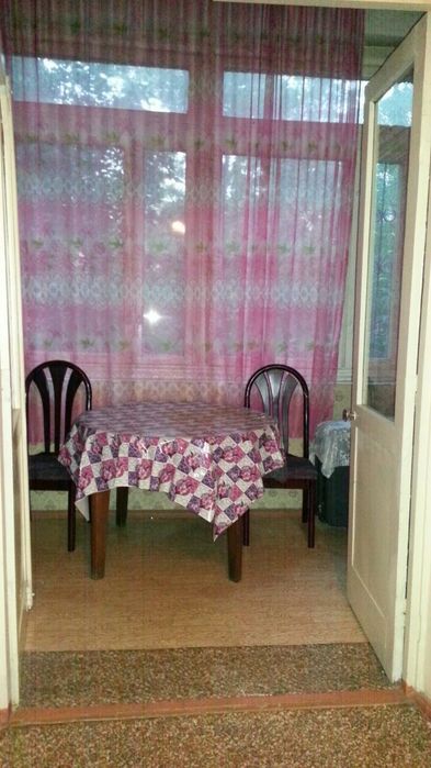 Срочно центр Квартира Чиланзар торговый центр 2/2/4 400$