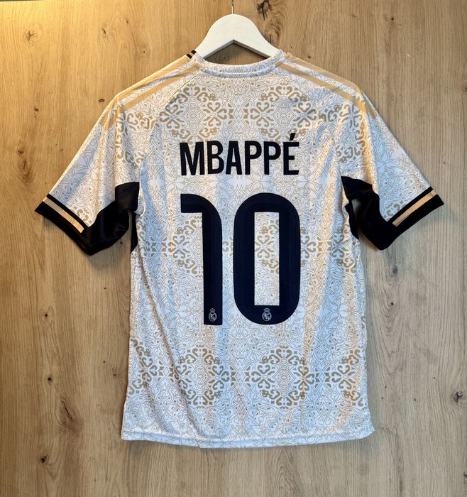 Tricou fotbal Real Madrid - Mbappe (special edition)