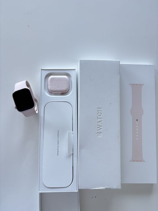 Iphone 15+Apple watch 9 Pink
