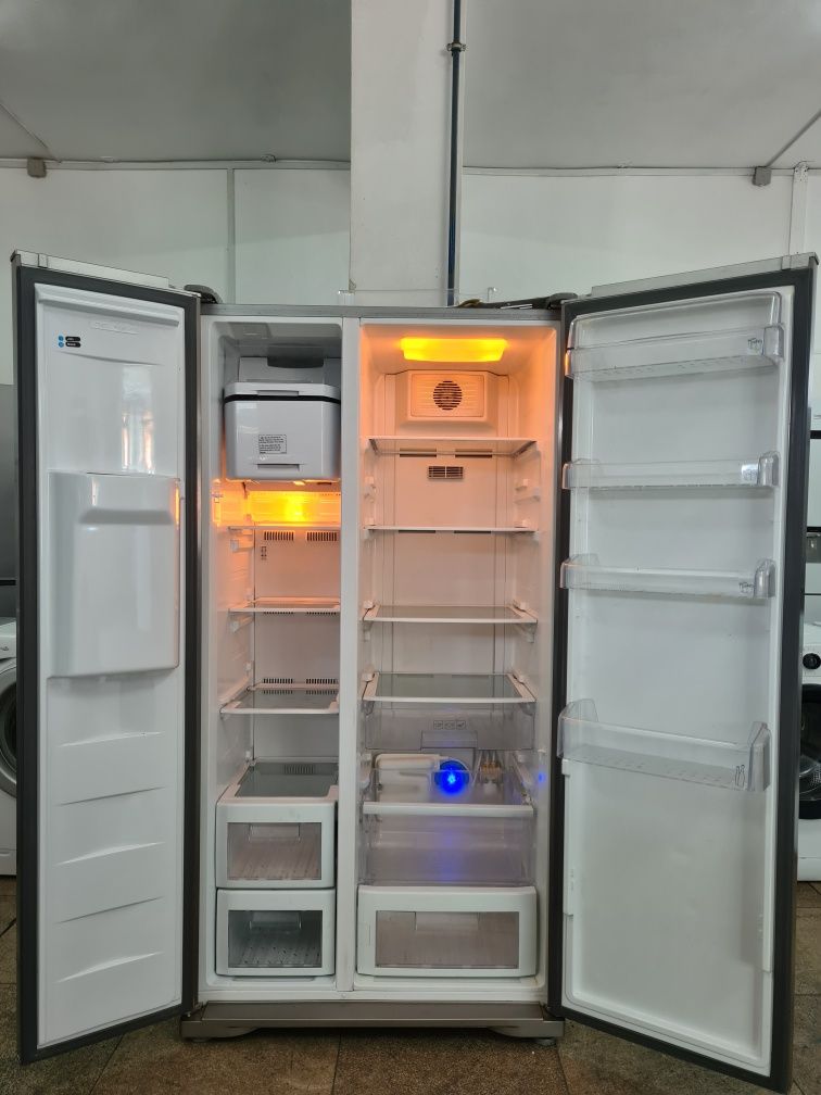 Frigider Beko Side by Side