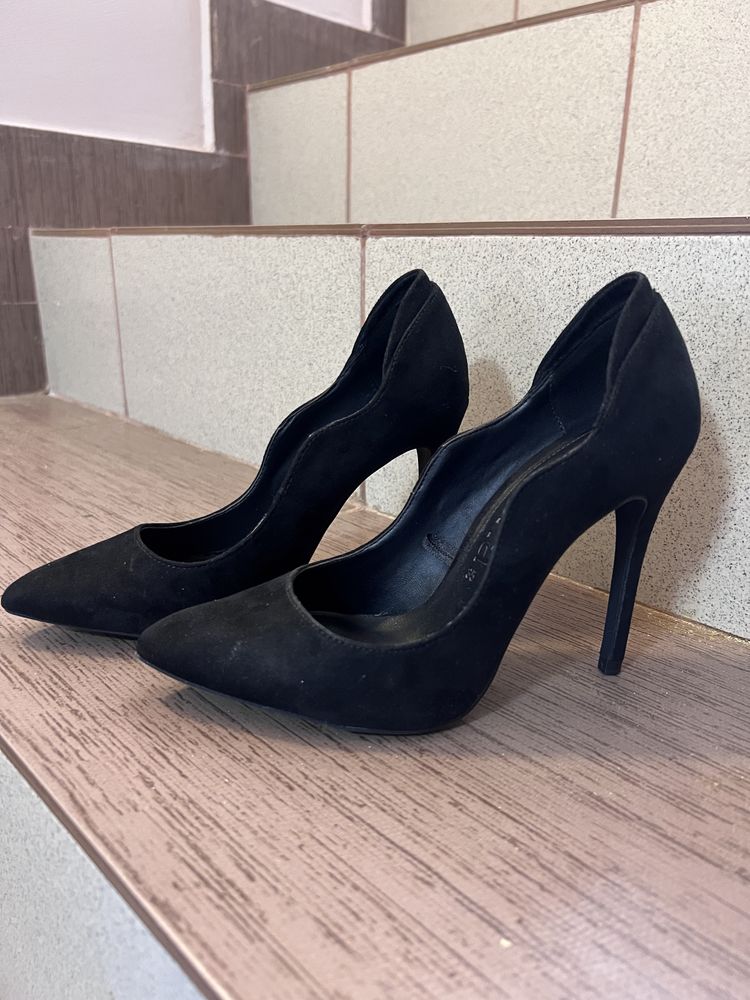 Pantofi dama Bershka  masura 35