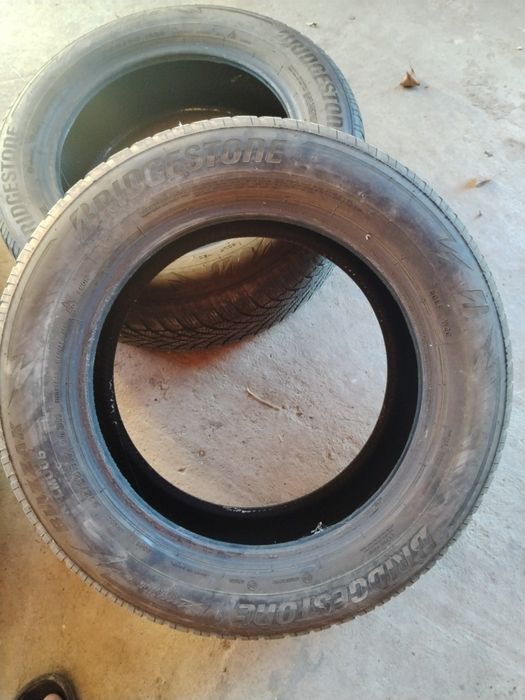 Vând anvelope i iarna