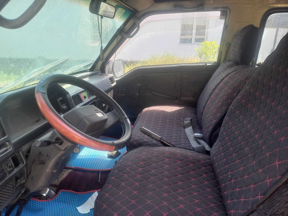 Mitsubishi L300 поколение (P0xV/P1xV/Px2V)