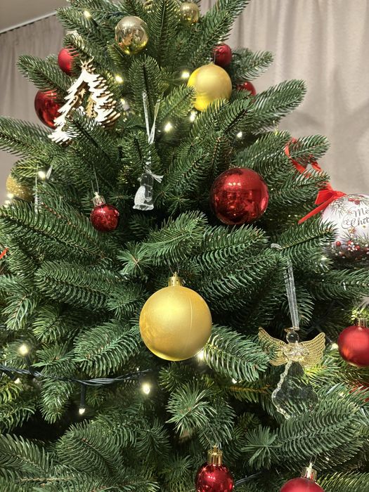 Коледна Елха Изцяло 3D 210 см. НОВА Неотваряна