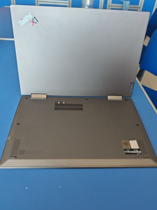 Lenovo x1 yoga gen 8 Oled
