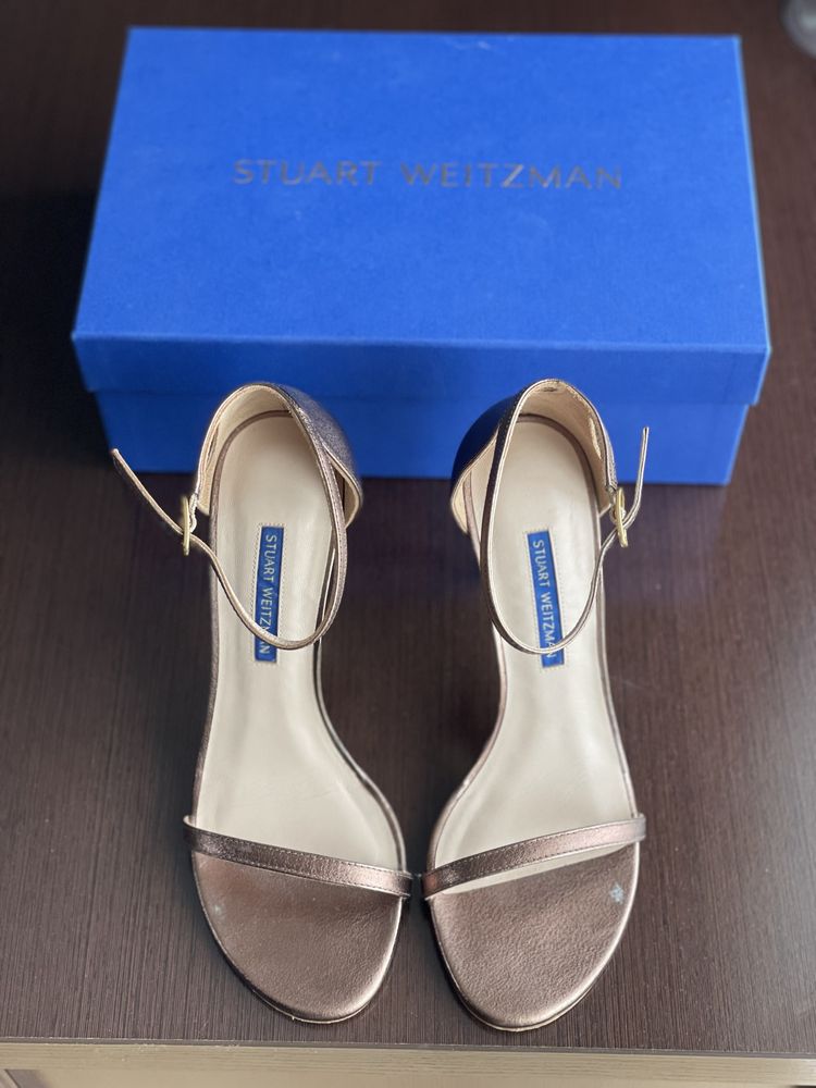 Sandale cu toc Stuart Weitzman