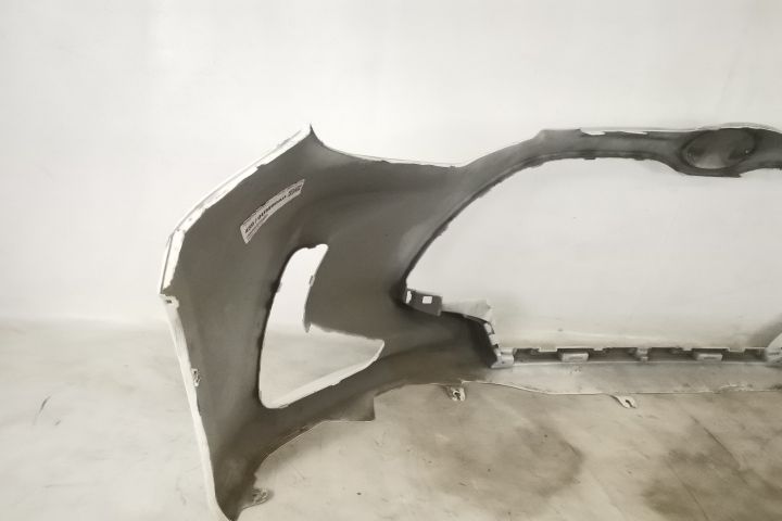 Предна броня Оригинална В добро състояние Тойота Ярис / Toyota Yaris X