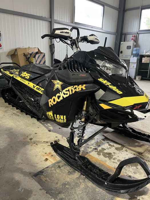 Vand snowmobil summitX 850 turbo