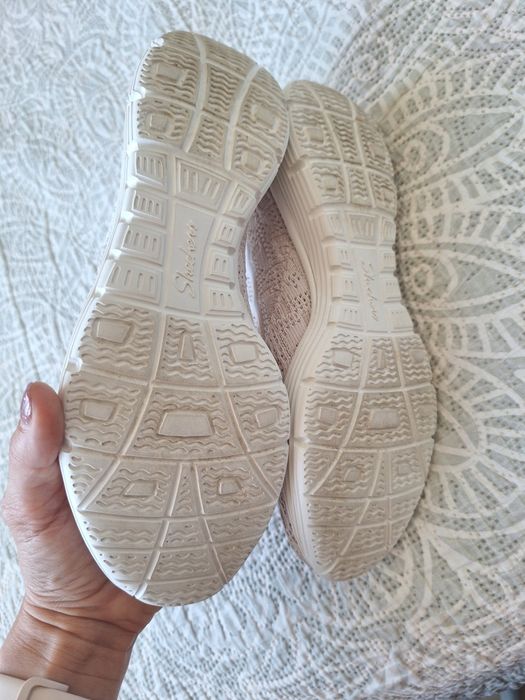 Skechers 36 bej slip-on foarte ușori,lejeri