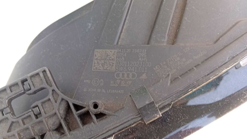 Set faruri 8W6941011 / 8W6941012 Audi A5 B9