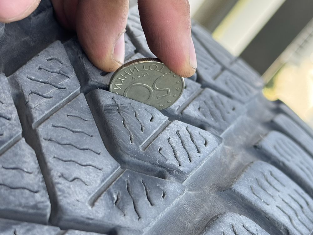 Гуми Pirelli 215 55 R17 M+S
