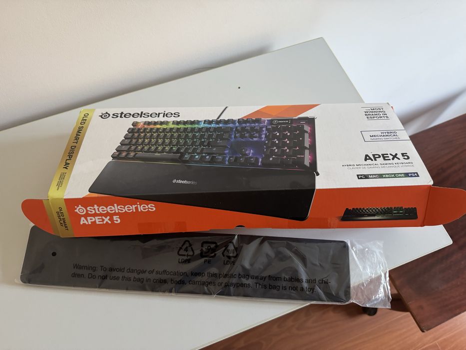 Tastatura SteelSeries Apex 5