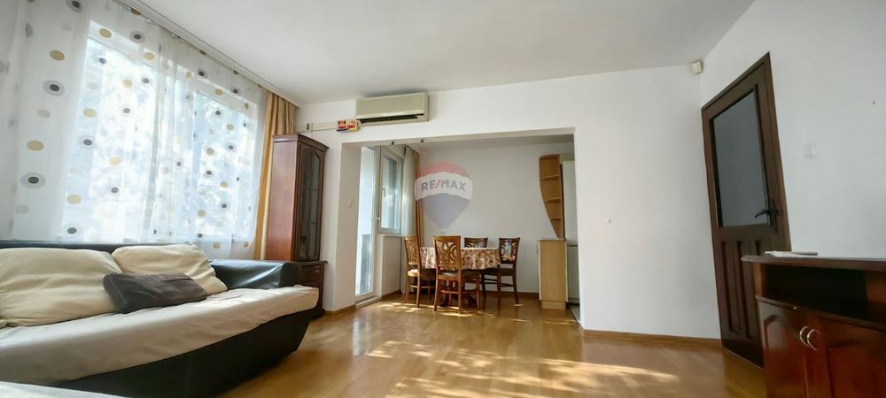 Продава се Тристаен апартамент в Варна, Спортна зала - 85 кв.м за 3059 €/кв.м - Снимка #3