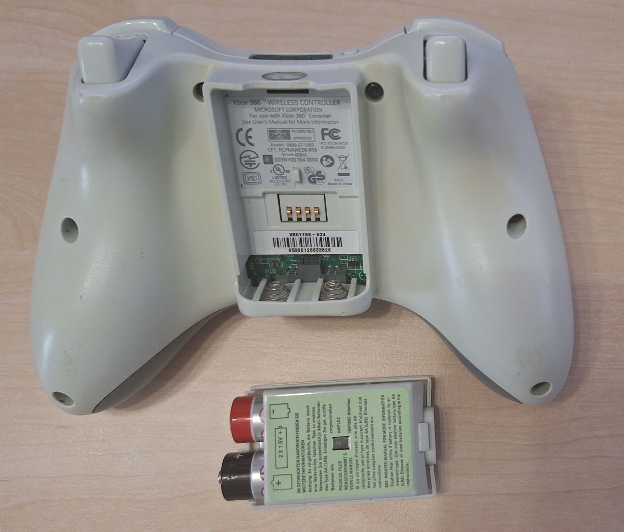 Maneta Xbox 360 fara fir controller joystick alb