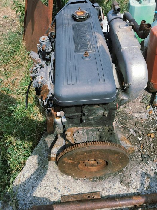 Motor in 4 cilindri cu grup de Fiat,