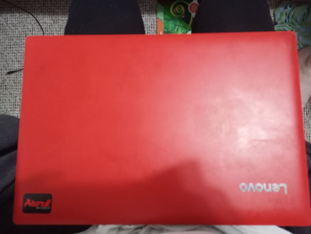 Vând laptop Lenovo 6KGF4TS