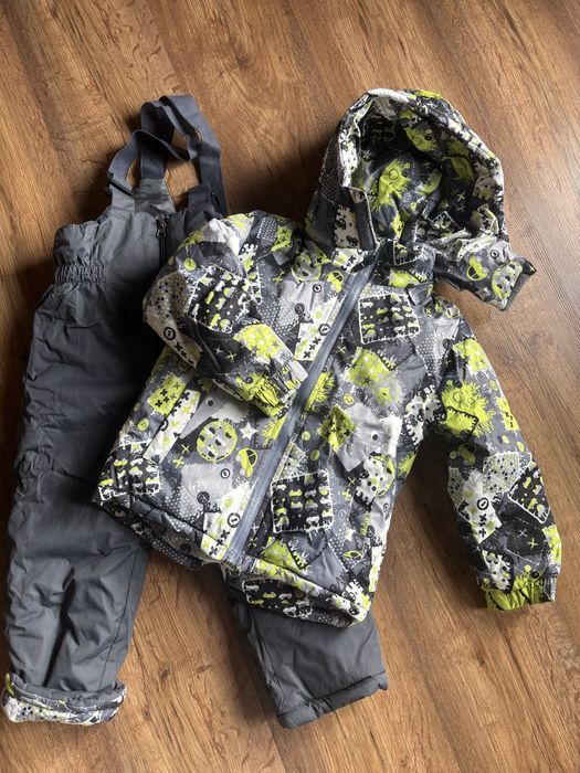 Зимен екип яке и полугащеризон