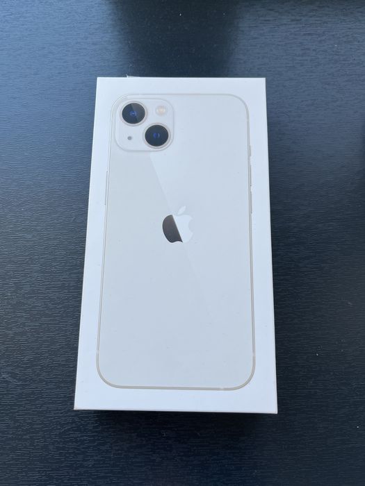 iPhone 13 • 128 GB • Белый цвет