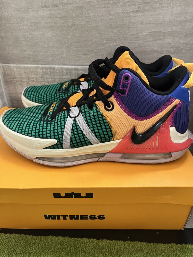Nike Lebron Witness 7