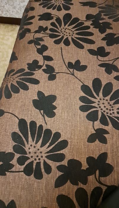 Продавам диван .Много запазен