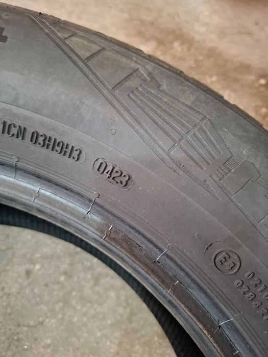 2 Всесезонни гуми Континентал 235/60/18 ДОТ23 (безплатно поставяне)
