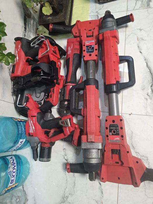 Vând scule profesionale