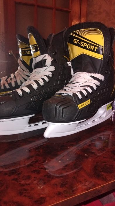 Мужские коньки 41-42р