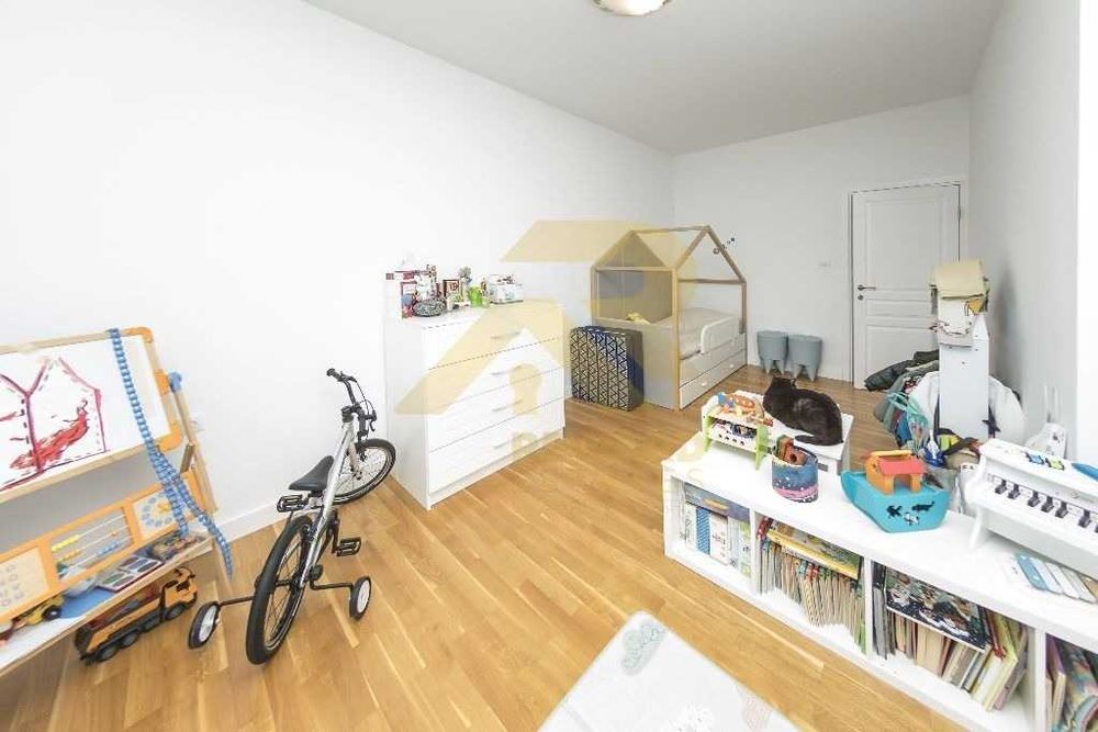 Продава се Мезонет в София, Център - 106 кв.м за 4104 €/кв.м - Снимка #8