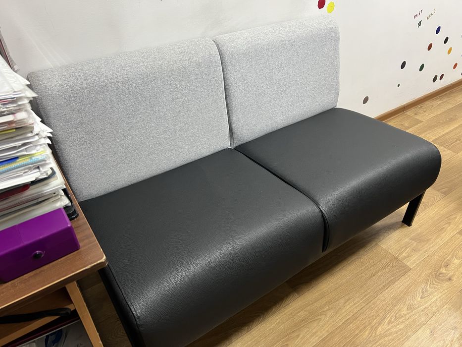 Продается диван для офиса