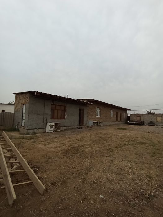 Сирдарё вилояти Баявут тумани КАРАПЧИ МФЙ да уй сотилади