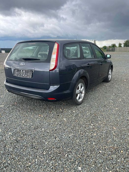 Ford Focus 2010 / 1.6 BENZINA