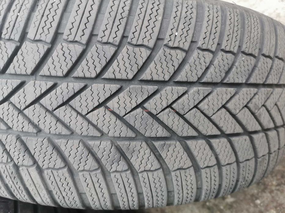 Зимни 4 Гуми Bridgestone с датчик 255/55/18